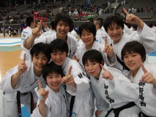 全国選抜大会・追記・女子団体組手１６年ぶりの制覇。