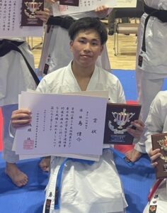 第３５回関東＆東日本学生空手道体重別選手権大会結果（卒業生の活躍）